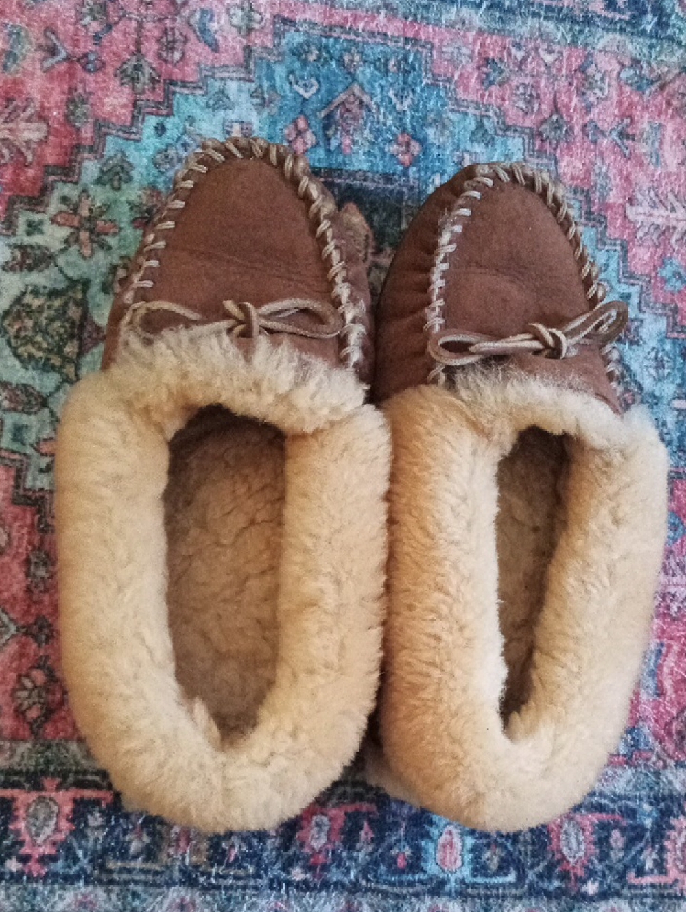 Cozy L.L. BEAN Women's Brown Faux-Shearling Moccasin Slippers Size 9